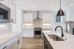 21145 NE Beall Dr, Bend, OR 97701 - Photo 11