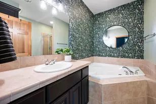 61925 Broken Top Dr, Bend, OR 97702 - Photo 39