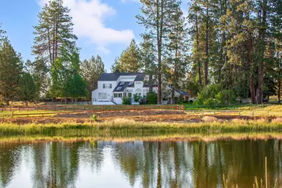 60360 Horse Butte Road, Bend, OR 97702 - Photo 11