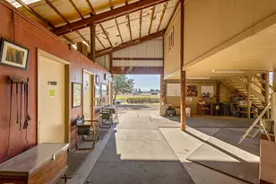 60360 Horse Butte Rd, Bend, OR 97702 - Photo 45