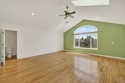 2044 NE Cradle Mountain Way, Bend, OR 97701 - Photo 29