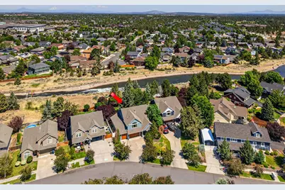 2044 NE Cradle Mountain Way, Bend, OR 97701 - Photo 47