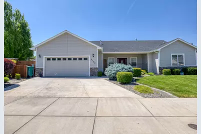 5190 Briana Drive, Klamath Falls, OR 97603 - Photo 3