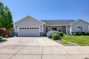 5190 Briana Dr, Klamath Falls, OR 97603 - Photo 3