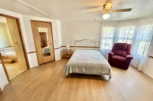 300 Winston Dr, Grants Pass, OR 97526 - Photo 15