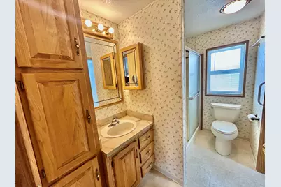 300 Winston Drive, Grants Pass, OR 97526 - Photo 19