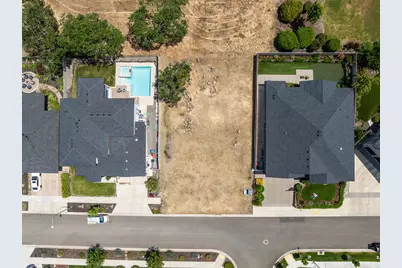 1828 Plateau Drive, Medford, OR 97504 - Photo 3