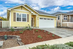 356 Randy St, Ashland, OR 97520 - Photo 39