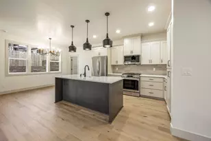 356 Randy St, Ashland, OR 97520 - Photo 11