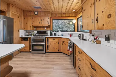 2170 NE 8th Street, Bend, OR 97701 - Photo 21