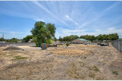 223 NW Oneil Way, Redmond, OR 97756 - Photo 5