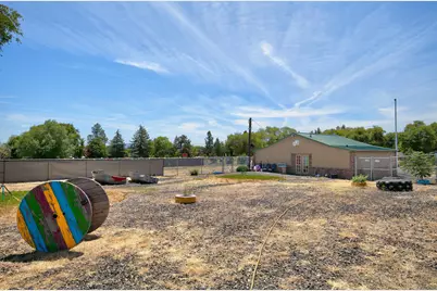 223 NW Oneil Way, Redmond, OR 97756 - Photo 7