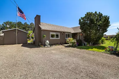 711 SW 3rd Street, Madras, OR 97741 - Photo 1