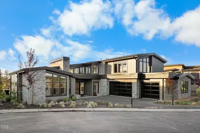 19260 Christopher Court, Bend, OR 97702 - Photo 1