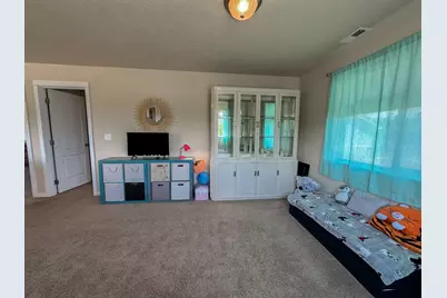 821 Quail Point Drive, Klamath Falls, OR 97601 - Photo 37