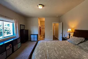 821 Quail Point Dr, Klamath Falls, OR 97601 - Photo 21