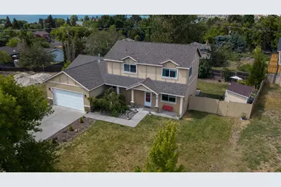 821 Quail Point Drive, Klamath Falls, OR 97601 - Photo 3