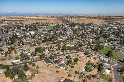 639 SE 10th Street, Madras, OR 97741 - Photo 33