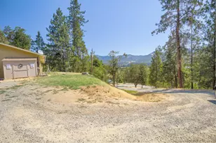 12748 Water Gap Rd, Williams, OR 97544 - Photo 31