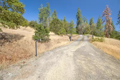 12748 Water Gap Road, Williams, OR 97544 - Photo 33