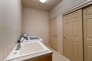 60943 Summerwood Way, Bend, OR 97702 - Photo 17