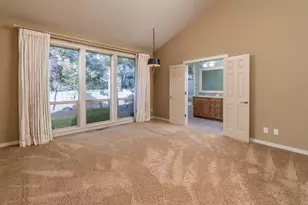 60943 Summerwood Way, Bend, OR 97702 - Photo 11