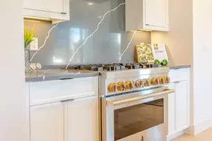 1142 NW Ochoa Dr, Bend, OR 97703 - Photo 7