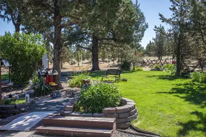7683 SW Drake Drive, Culver, OR 97734 - Photo 5