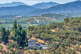 3235 Carriage Dr, Medford, OR 97501 - Photo 1