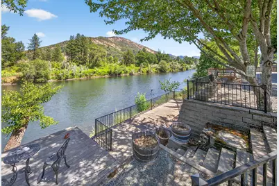 5508 Rogue River Highway, Gold Hill, OR 97525 - Photo 39