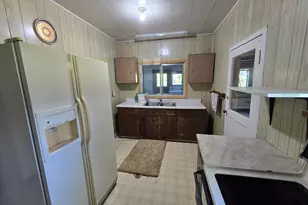 695 Lozier Ln, Medford, OR 97501 - Photo 23