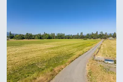 3290 Lower River Road, Grants Pass, OR 97526 - Photo 35