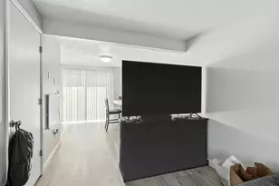 316 W 3rd St, Phoenix, OR 97535 - Photo 3