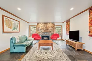 17373 S Century Dr, Bend, OR 97707 - Photo 15