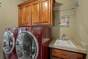 20868 Tamar Ln, Bend, OR 97702 - Photo 47