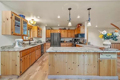 7608 Skycrest Drive, Klamath Falls, OR 97601 - Photo 11