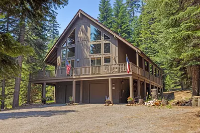 7608 Skycrest Drive, Klamath Falls, OR 97601 - Photo 1