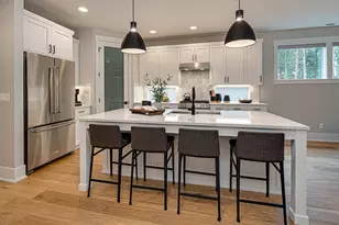 1360 NW Ochoa Dr, Bend, OR 97703 - Photo 3