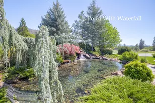 308 Crume Dr, Grants Pass, OR 97526 - Photo 9