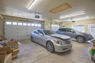 308 Crume Dr, Grants Pass, OR 97526 - Photo 15