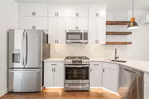 988 E Black Butte Ave, Sisters, OR 97759 - Photo 11