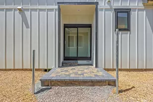 988 E Black Butte Ave, Sisters, OR 97759 - Photo 31