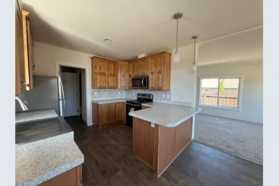 946 SE 10th Street #60, Madras, OR 97741 - Photo 7