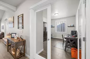 1632 Pearl Eye Ln, Medford, OR 97504 - Photo 9