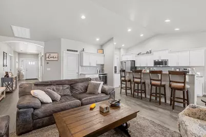 1632 Pearl Eye Lane, Medford, OR 97504 - Photo 15