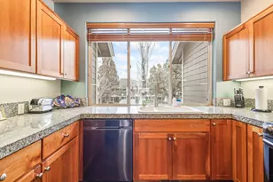 1421 Highland View Loop, Redmond, OR 97756 - Photo 13