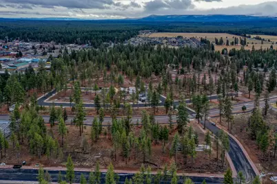 655 W Three Peaks Drive, Sisters, OR 97759 - Photo 15