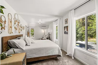 3806 Jumpoff Joe Creek Road, Grants Pass, OR 97526 - Photo 11