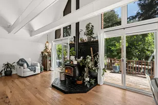 3806 Jumpoff Joe Creek Rd, Grants Pass, OR 97526 - Photo 7