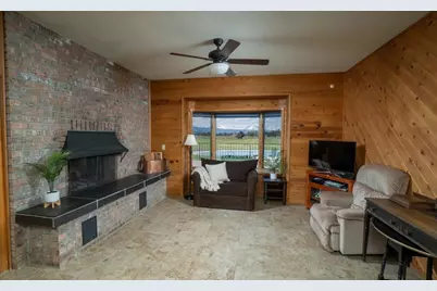 65055 Old Bend Redmond Highway, Bend, OR 97703 - Photo 15